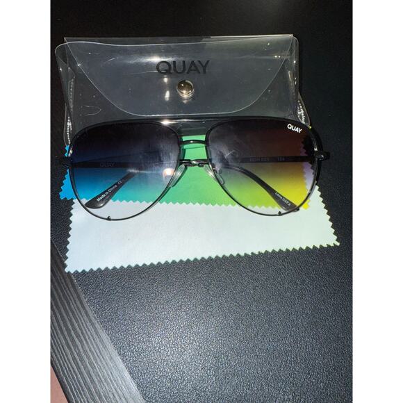 Quay Australia Accessories - Quay High Key Black/Grey Gradient Sunglasses